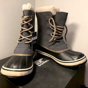 Grey Sorel waterproof women’s winter boots. Brand new BNIB size 8 eur 39